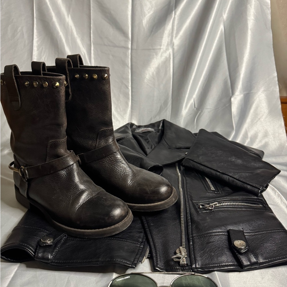 BOEMOS $360 Brown Leather Studded Mid Calf Pull On Boots
Made in Italy Size 36 - Picture 2 of 8